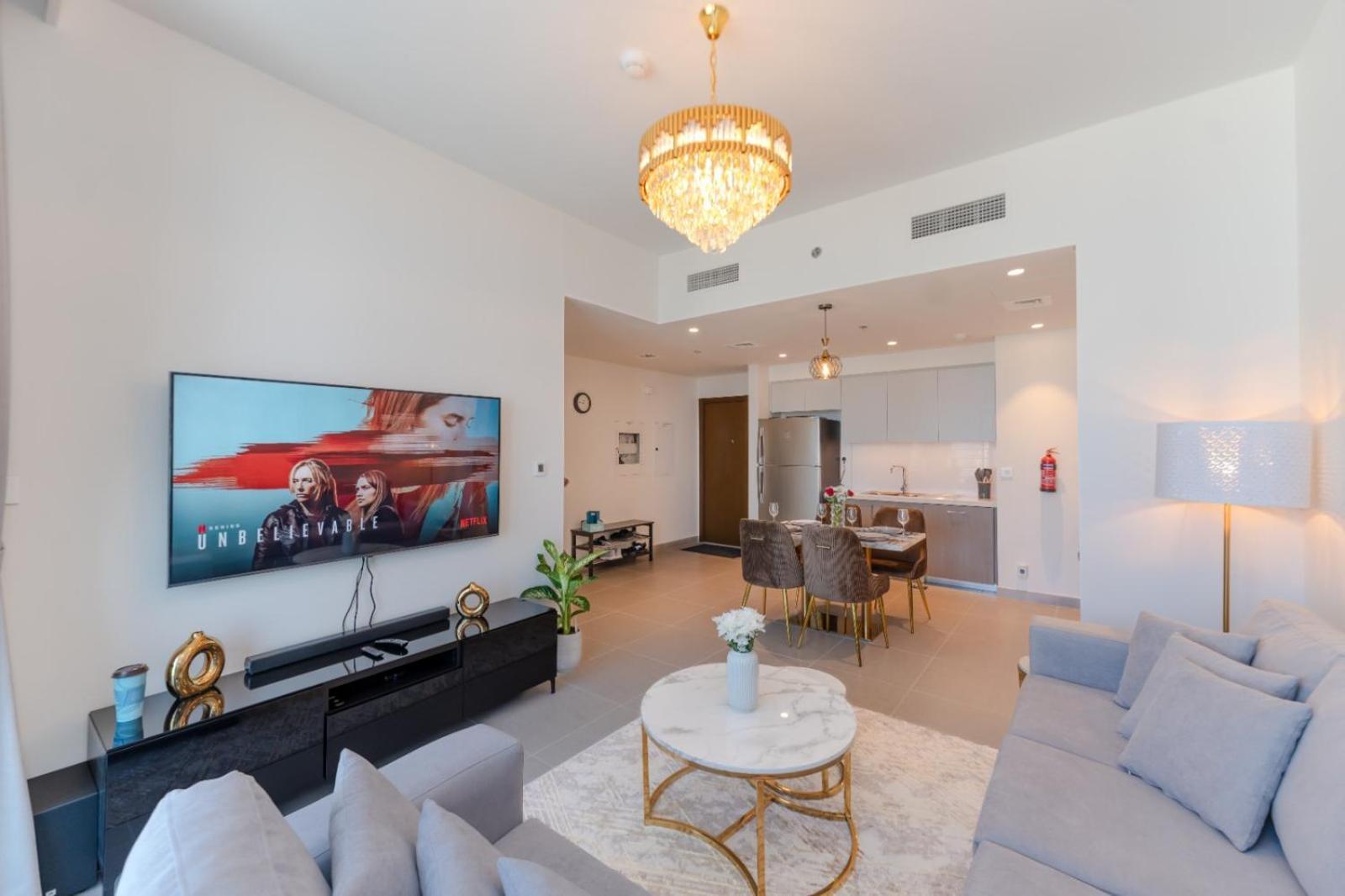 Charming In Downtown Just Steps From Burj Khalifa & Mall By Bhavan * دبي
