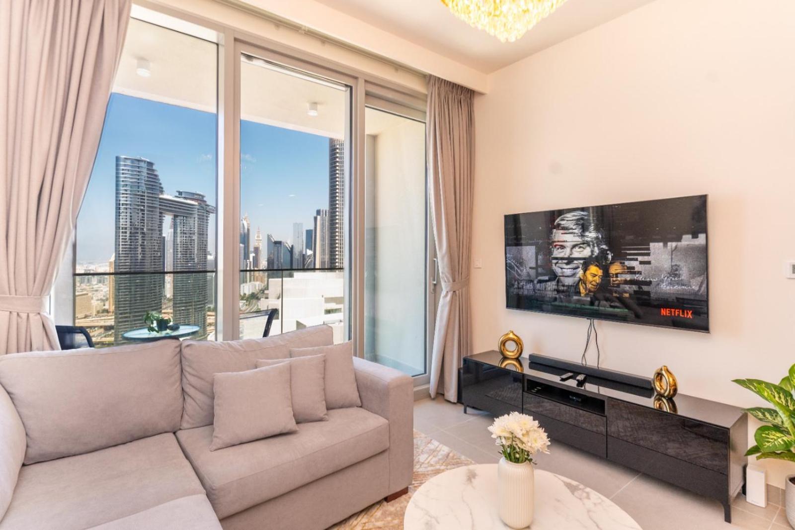 Charming In Downtown Just Steps From Burj Khalifa & Mall By Bhavan شقة *