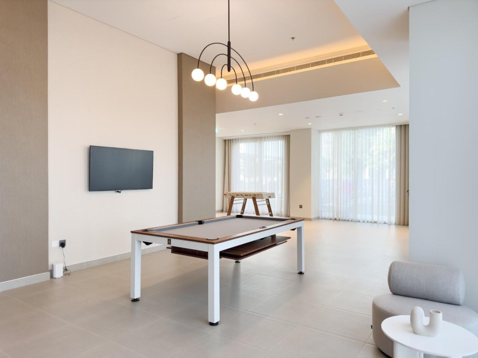 شقة Charming In Downtown Just Steps From Burj Khalifa & Mall By Bhavan *