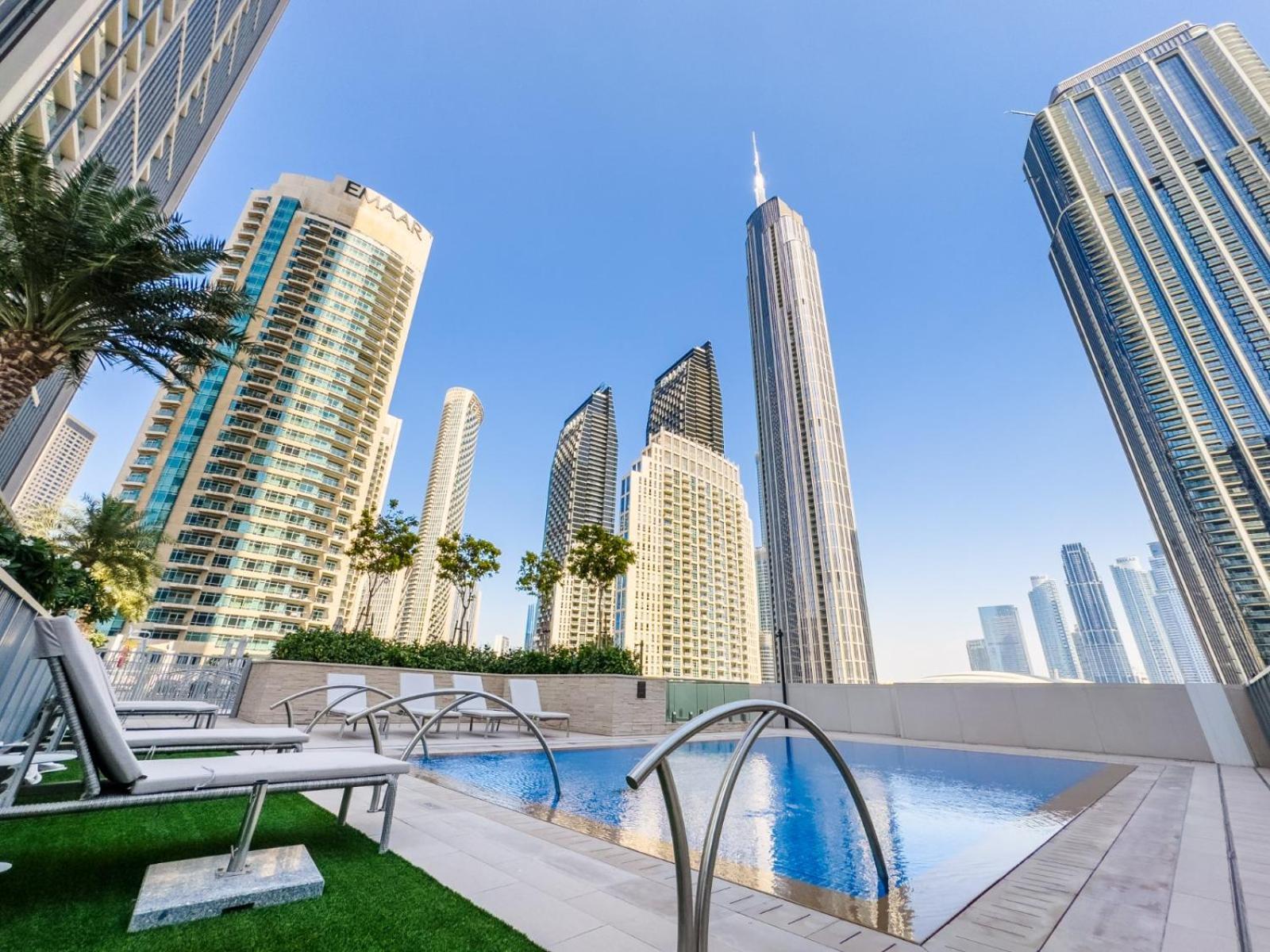 شقة Charming In Downtown Just Steps From Burj Khalifa & Mall By Bhavan