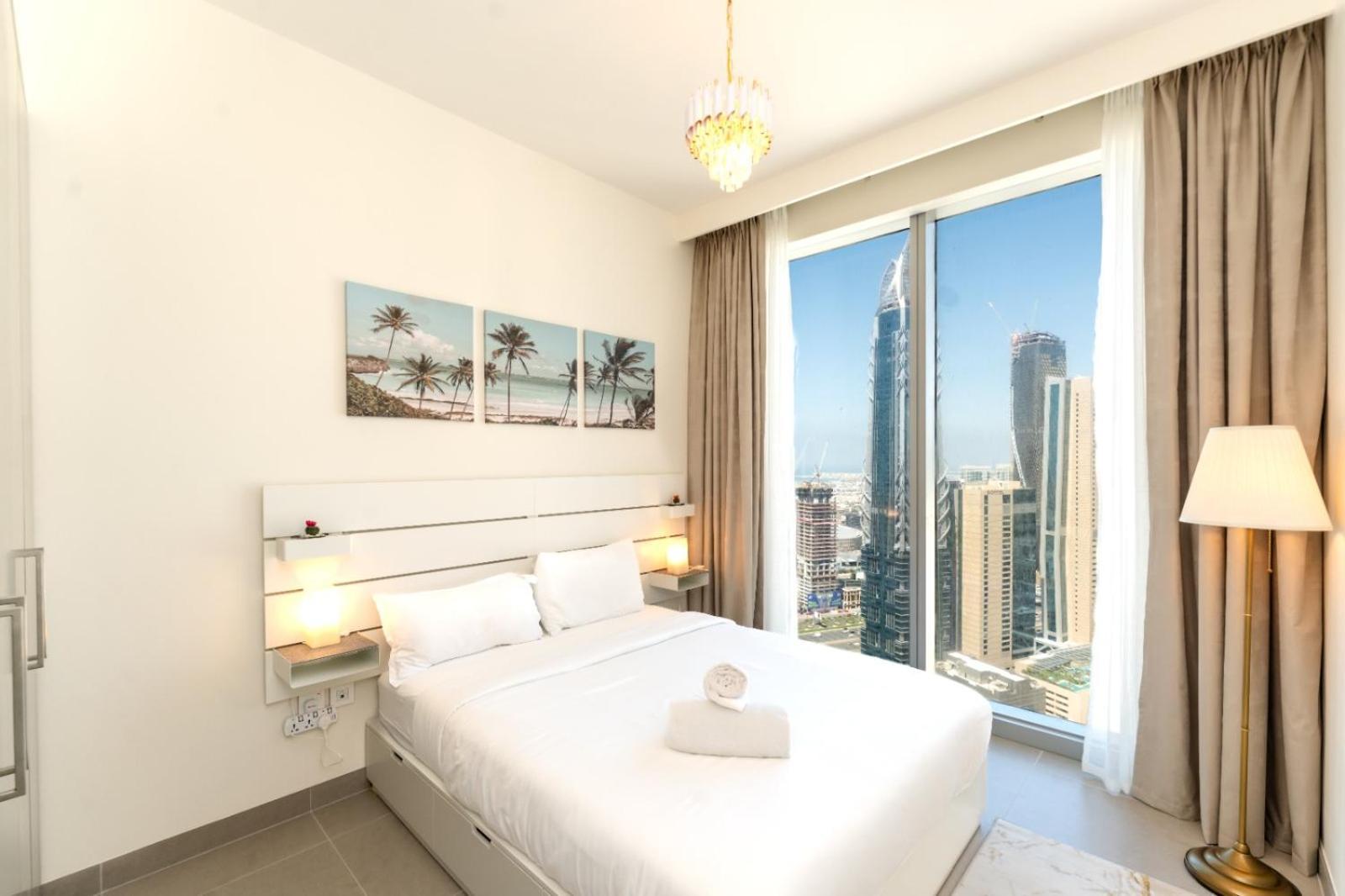 شقة Charming In Downtown Just Steps From Burj Khalifa & Mall By Bhavan