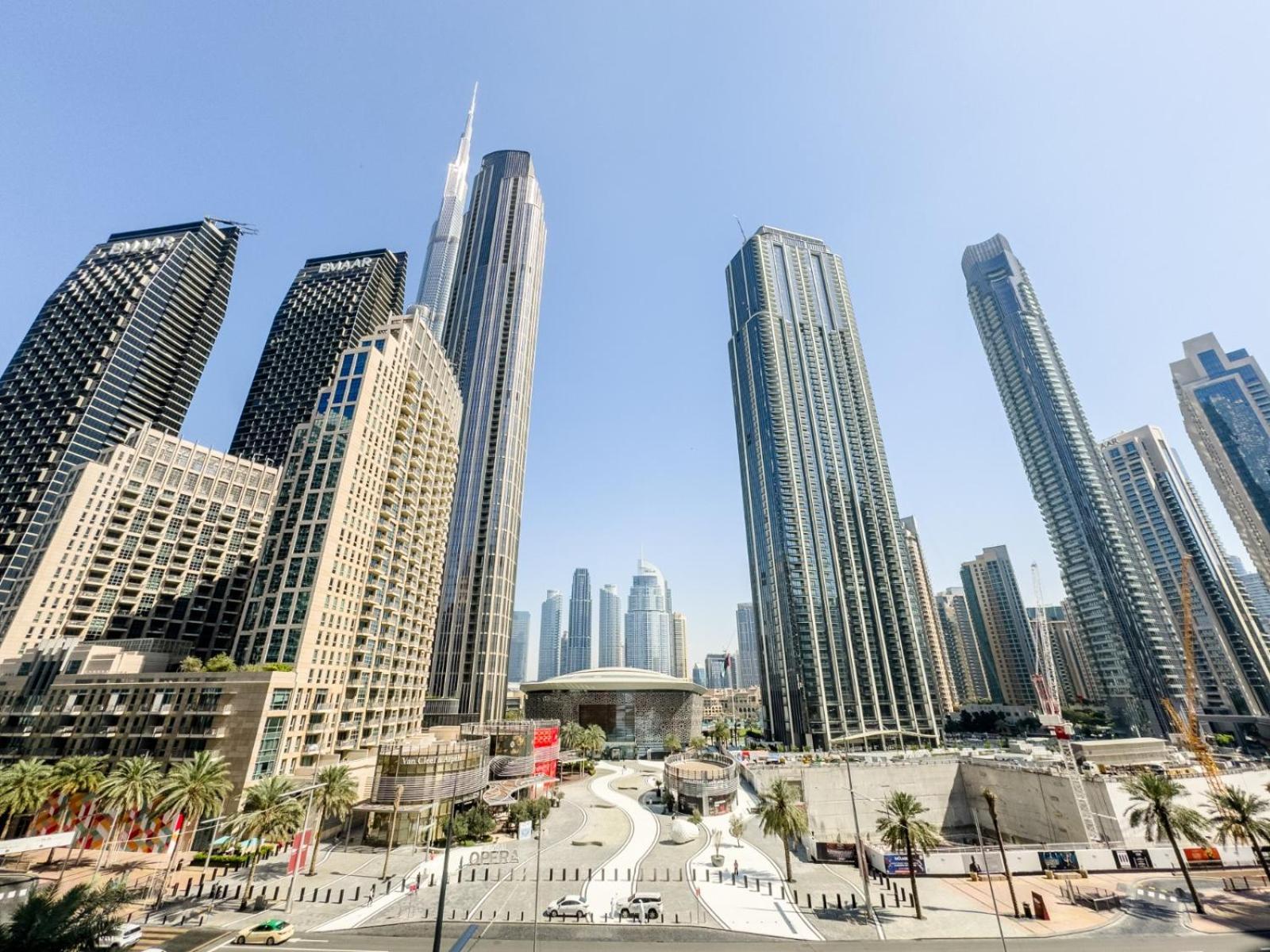 Charming In Downtown Just Steps From Burj Khalifa & Mall By Bhavan شقة