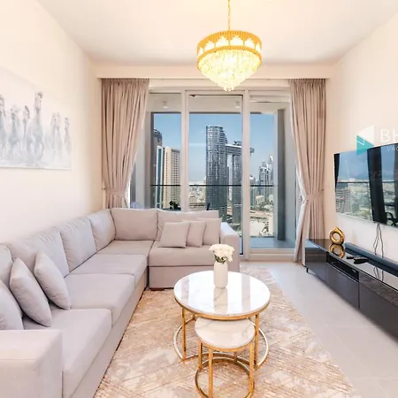 Charming Apartment In Downtown Just Steps From Burj Khalifa & Dubai Mall By Bhavan Vacation Homes Exterior photo