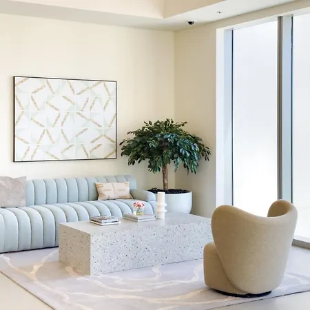 Charming Apartment In Downtown Just Steps From Burj Khalifa & Dubai Mall By Bhavan Vacation Homes Exterior photo