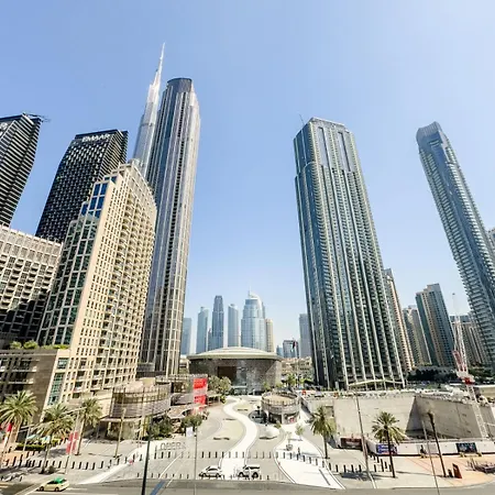 Charming Apartment In Downtown Just Steps From Burj Khalifa & Dubai Mall By Bhavan Vacation Homes Exterior photo